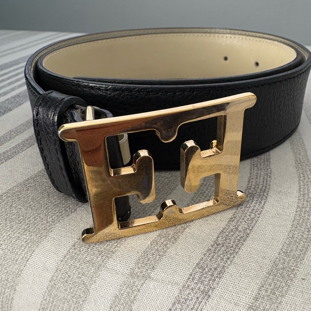 Escada black leather belt with gold buckle logo made in italy size 80
